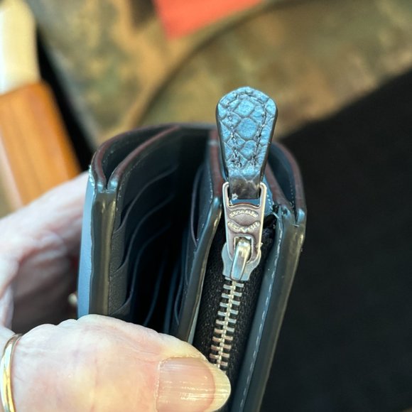 Coach Wallet w/Snakeskin accents - Picture 7 of 12